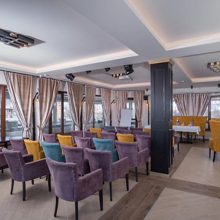 Boomerang Boutique Hotel Odessa Exteriör bild