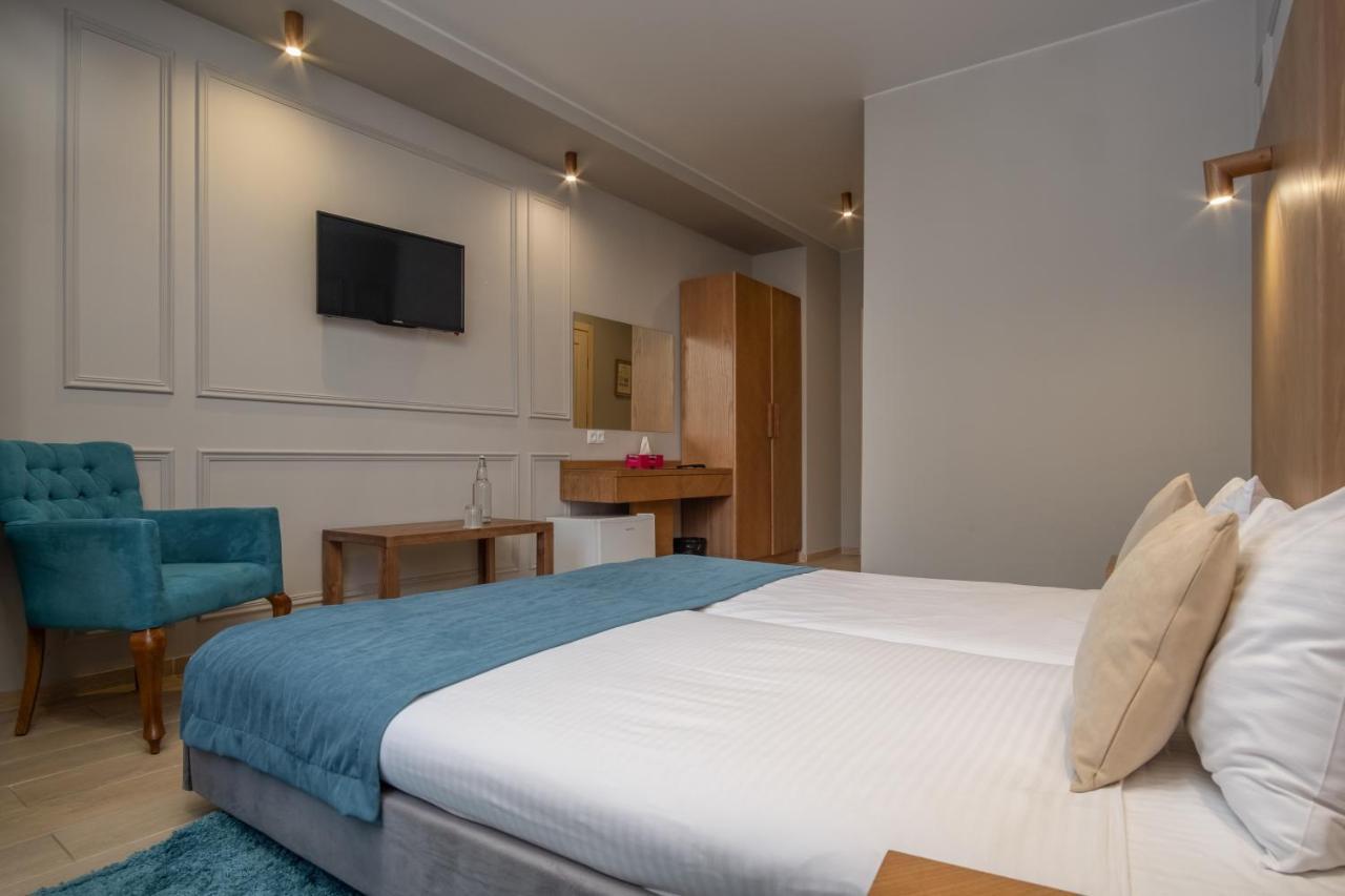 Boomerang Boutique Hotel Odessa Exteriör bild