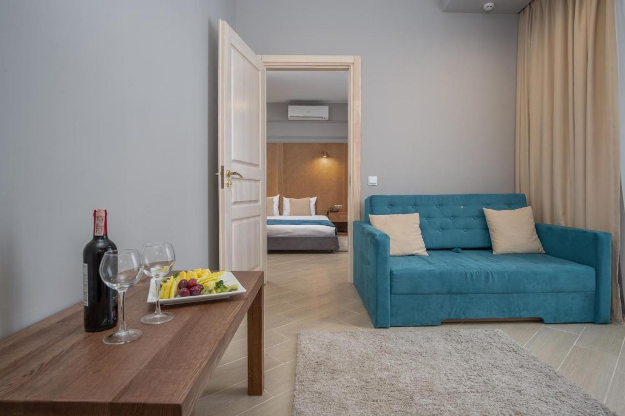 Boomerang Boutique Hotel Odessa Exteriör bild