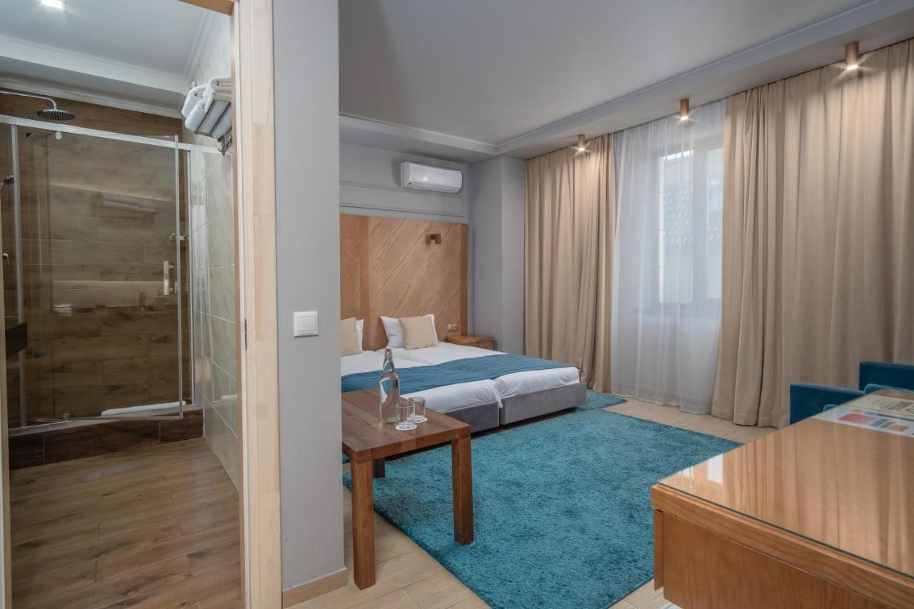 Boomerang Boutique Hotel Odessa Exteriör bild